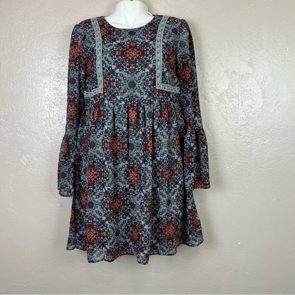Xhilaration women bell sleeve‎ boho multicolor floral dress size M